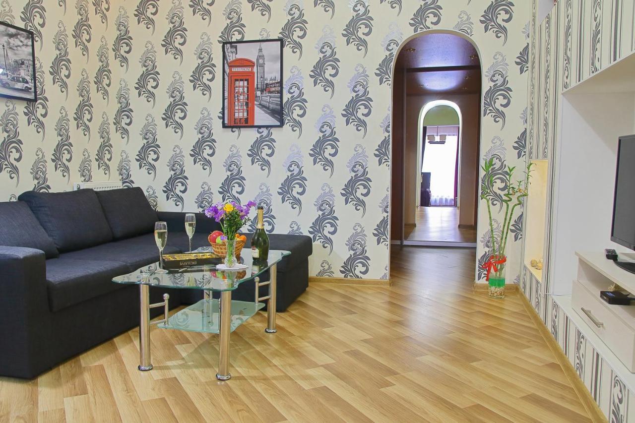 Apartment on Pushkinskaya 16 Oldenburg Bagian luar foto